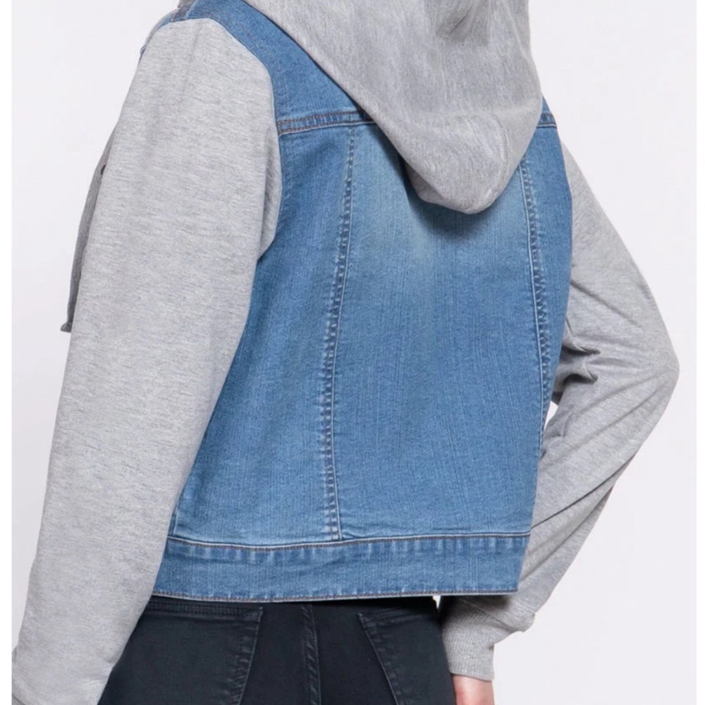 23 LONG SLV HOODIE STRETCH DENIM JACKET - runs smaller like medium. - Picture 3 of 6